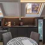 Bow Homes By En Casa 아파트
