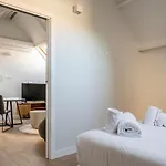 Bow Homes By En Casa 아파트