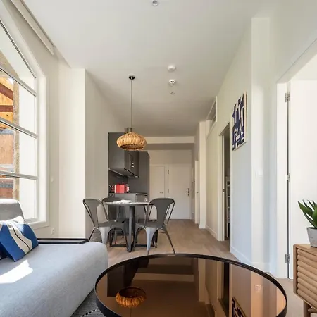 Bow Homes By En Casa Apartment *