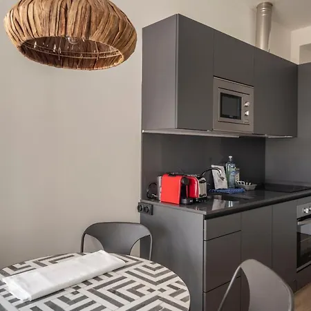 Bow Homes By En Casa Apartment *