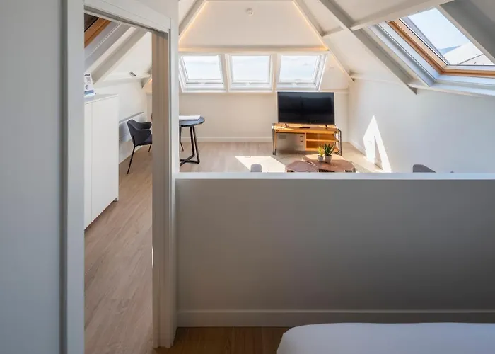 Bow Homes By En Casa *